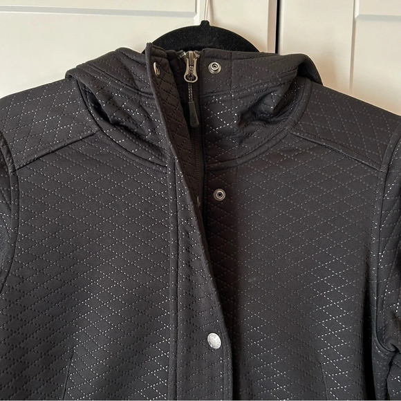 The North Face Women’s Small Black Hooded Jacket Recover Up, Lightweight - Picture 4 of 12